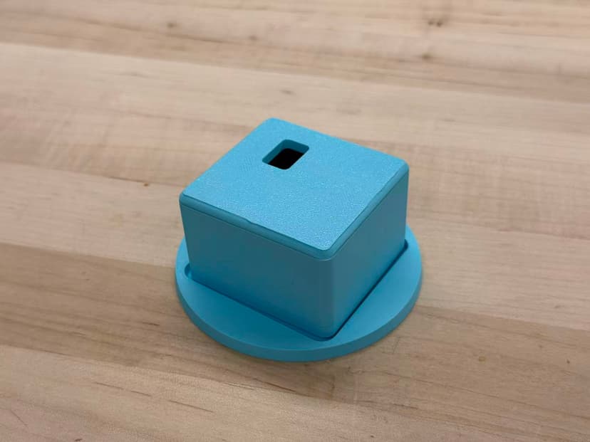 3D printed box that will be attached on the barbell